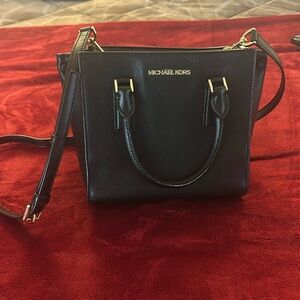 Small Michael Kors  shoulder bag !